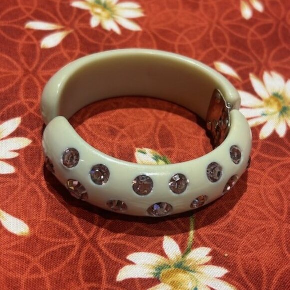 ALBERT WEISS Mint Green Rhinestone Clamper BRACELET - Picture 6 of 9